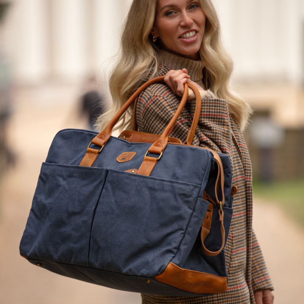 Waxed Canvas weekend bag navy