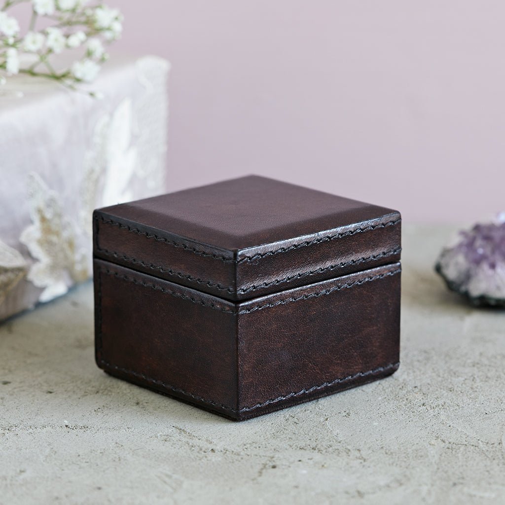 Leather Ring Box. For One Ring- Dark Brown - Life of Riley