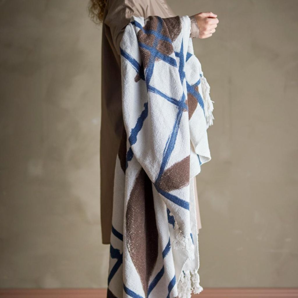 Imperia Throw