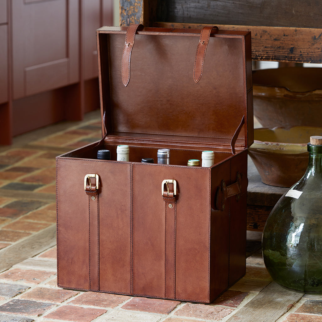 LEATHER WINE TRUNK