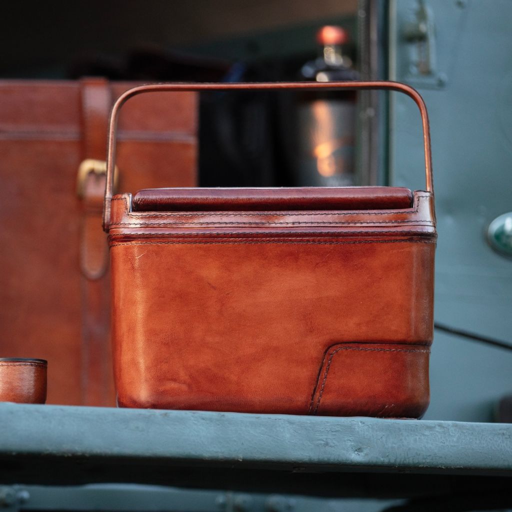 Leather Cool box closed 